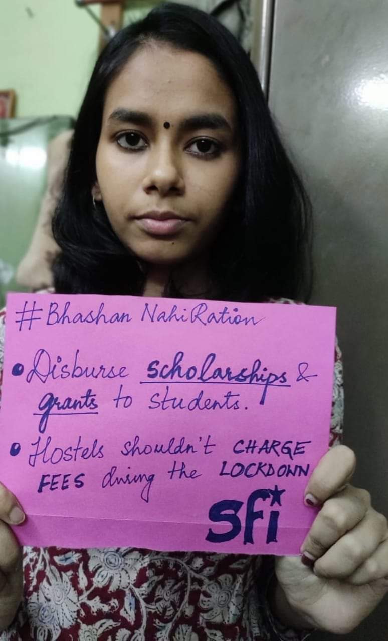 Students protests hostel fee lockdown.jpeg
