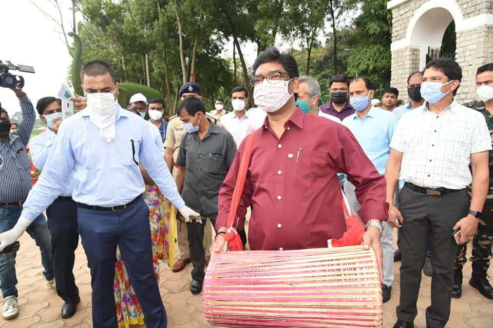 adiwasi diwas 4.jpg