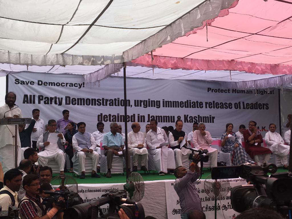 opposition party protest in delhi