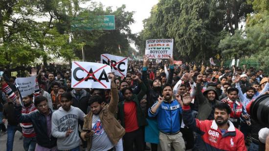 lucknow-violence-clash-cab-nrc_ffc828ea-22c0-11ea-8c10-7db3e225203f.jpg