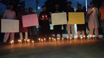 एएमयू में टप्पल की बच्ची के इंसाफ के लिए प्रदर्शन