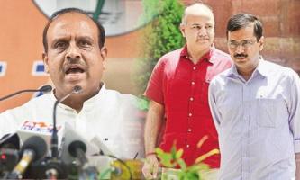 विजेंद्र गुप्ता, मनीष सिसोदिया और अरविंद केजरीवाल