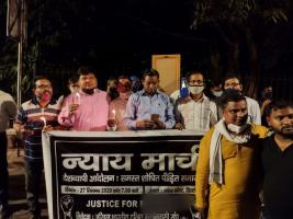 समाज की बेटी को न्याय दिलाने के लिए योगी से टकराए सफ़ाई कर्मचारी