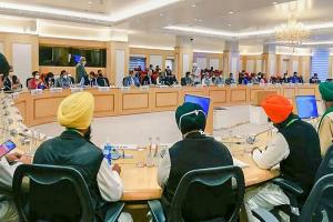 किसान आंदोलन अपडेट: छठे दौर की वार्ता के लिए सरकार और किसान बातचीत की टेबल पर
