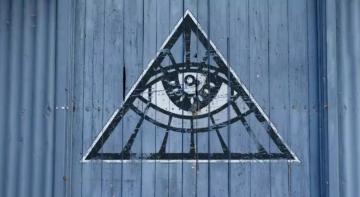 क्या हम अब षडयंत्रों के आख़िरी संस्करण देख चुके हैं?