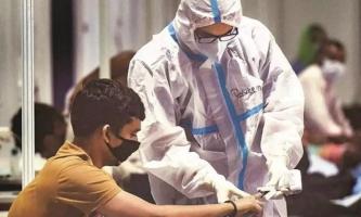 धारा 370 के बाद ज़िंदगी: कोविड योद्धाओं का अनादर करती जम्मू कश्मीर की सरकार