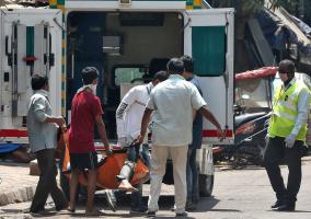 कोरोना संकट: यही वक़्त है बेहतर स्वास्थ्य सुविधाओं की मांग लेकर उठ खड़े होने का