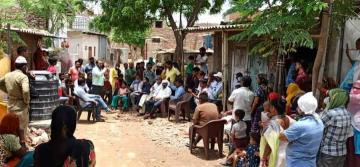 खोरी गांव के बाशिंदों के समर्थन में आएं ट्रेड यूनियन और युवाओं के समूह