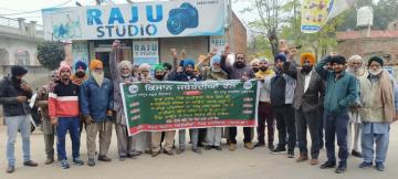 पंजाब विधानसभा चुनाव: परंपरागत सियासत पर सवाल खड़े करती जनता 