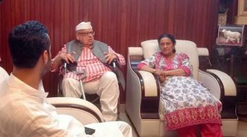 पूर्व राज्यपाल अज़ीज़ क़ुरैशी के ख़िलाफ़ राजद्रोह का मुक़दमा