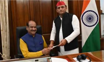 akhilesh yadav