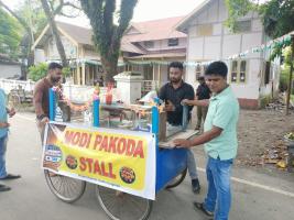 नौजवानों में बेरोज़गारी को लेकर आक्रोश, मोदी के जन्म दिन पर मनाया "जुमला दिवस"