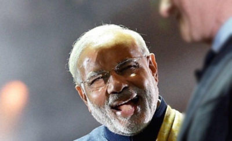 narendra modi laughing
