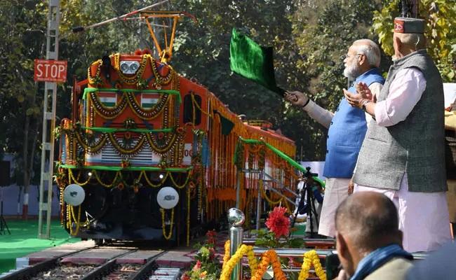 'मेक इन इंडिया' के वास्ते रेलवे निजीकरण के रास्ते!