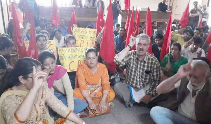 HIMCHAL CPM PROTEST