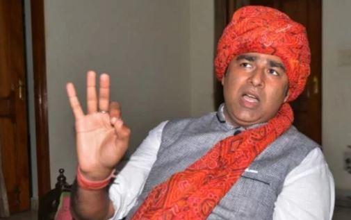 संगीत सोम
