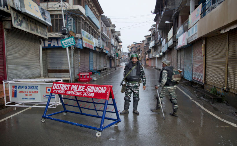 kashmir curfew
