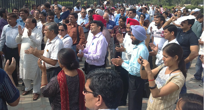 DU Teachers to Continue Strike