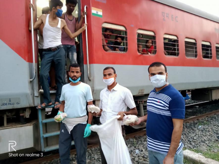 Everyone should know this story: how the people of Begusarai started relief operations in labor special trains