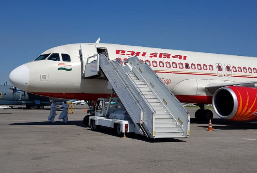 यूक्रेन में फंसे 101 भारतीय विद्यार्थी स्वदेश लौटे