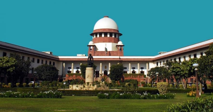 बैंक लोन पुनर्गठन के लिए स्वतंत्र, लेकिन किस्त स्थगन के लिए क़र्ज़दारों को दंडित नहीं कर सकते: सुप्रीम कोर्ट