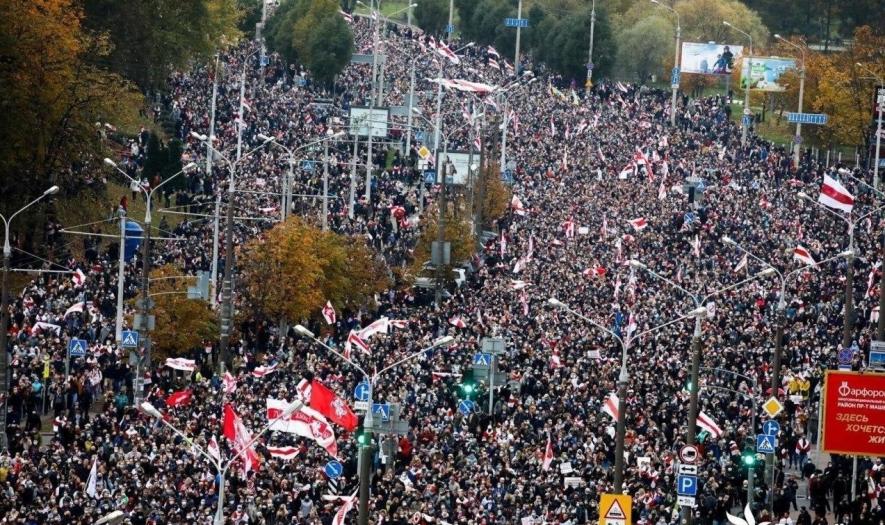 Massive protests in Minsk after lull of few weeks