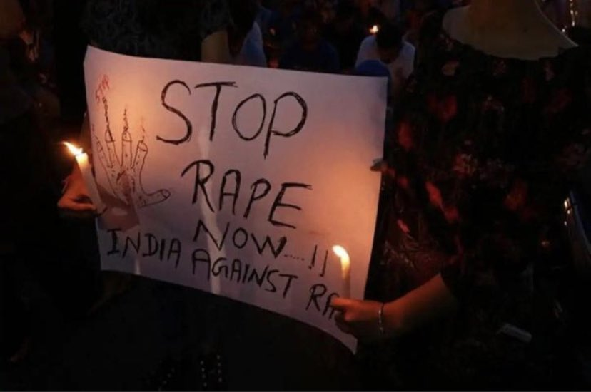 नाबालिग दलित लड़की की गैंगरेप के बाद हत्या का आरोप
