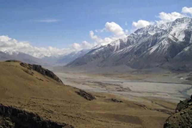 मध्य एशिया में चीन कैसे कर रहा है खुद को संभावित खतरे से बचाने की तैयारी?
