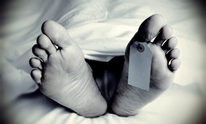 पहाड़ की खदान में पत्थर गिरने से मजदूर की मौत, भाई घायल