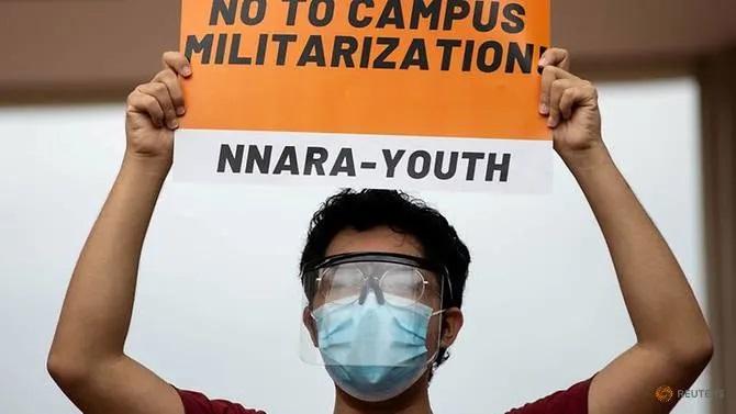 फ़िलीपींस : विश्वविद्यालयों ने "रेड-टैगिंग" पर सरकार के बयान की निंदा की