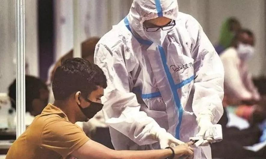 धारा 370 के बाद ज़िंदगी: कोविड योद्धाओं का अनादर करती जम्मू कश्मीर की सरकार