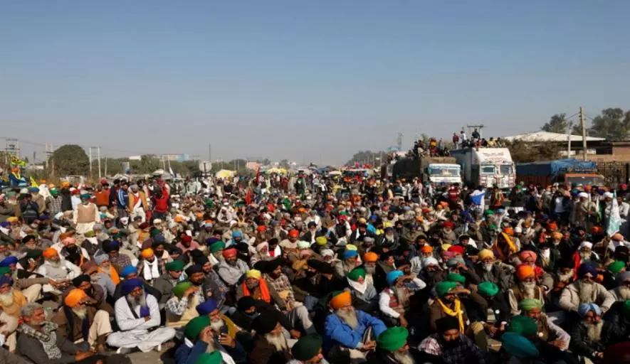 कृषि-क़ानून : इलाहाबाद हाई कोर्ट के आदेश के बावजूद, यूपी के किसानों को भेजा गया पर्सनल बॉन्ड का नोटिस