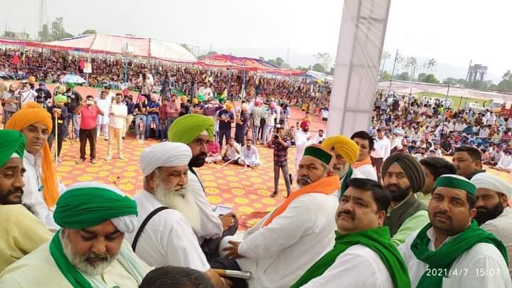 हिमाचल में हुई पहली किसान महापंचायत, कृषि क़ानूनों के विरोध के साथ स्थानीय मुद्दे भी उठाए गए!