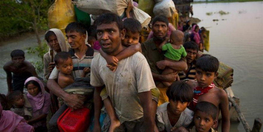 सुप्रीम कोर्ट का रोहिंग्या मुसलमानों को वापस भेजने का फ़ैसला कितना मानवीय?