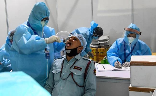 कोरोना अपडेट: देश में एक दिन में रिकॉर्ड 3,79,257 मामले आए सामने, 3,645 मरीज़ों की हुई मौत