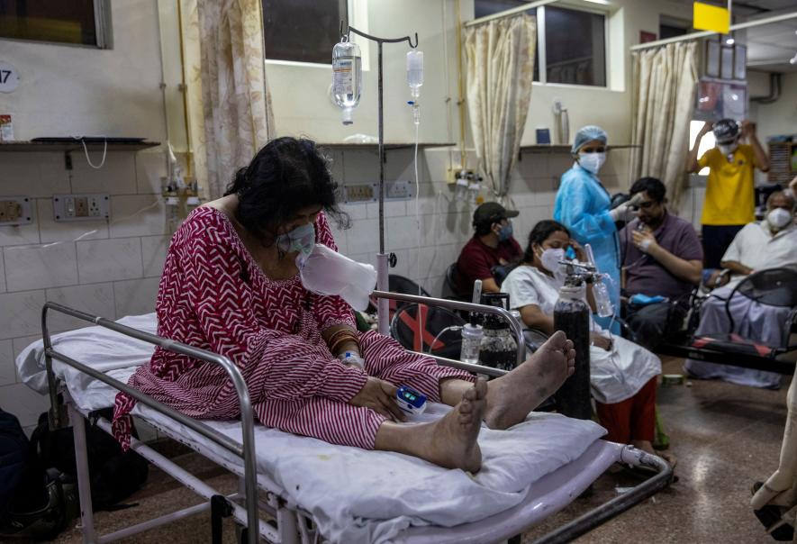 कोरोना अपडेट: देश में 24 घंटों में 2.57 लाख नए मामले, 3.57 लाख लोग रिकवर, 4,194 मरीज़ों की मौत