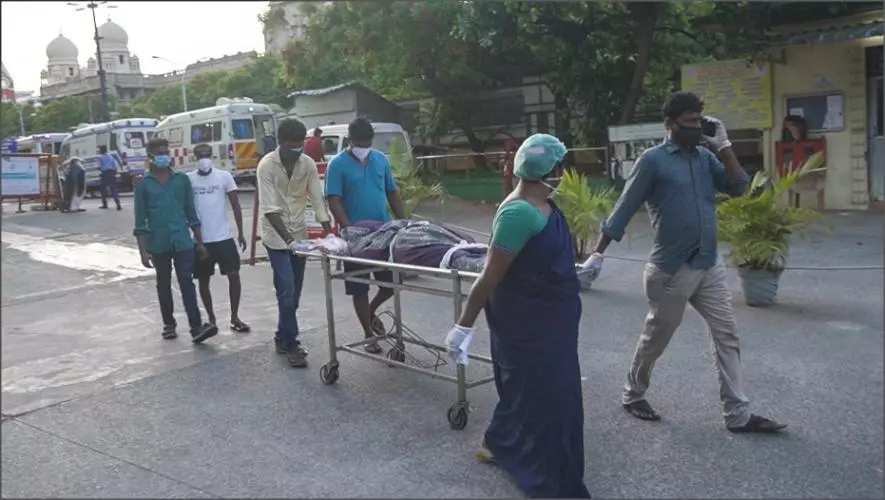 एक दुर्बल स्वास्थ्य प्रणाली महामारी से नहीं निपट सकती है