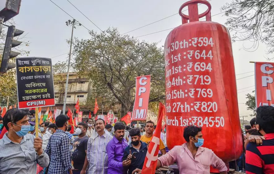 पश्चिम बंगाल: मूल्य वृद्धि, कालाबाज़ारी के ख़िलाफ़ वाम मोर्चे का महंगाई विरोधी पखवाड़ा का आह्वान