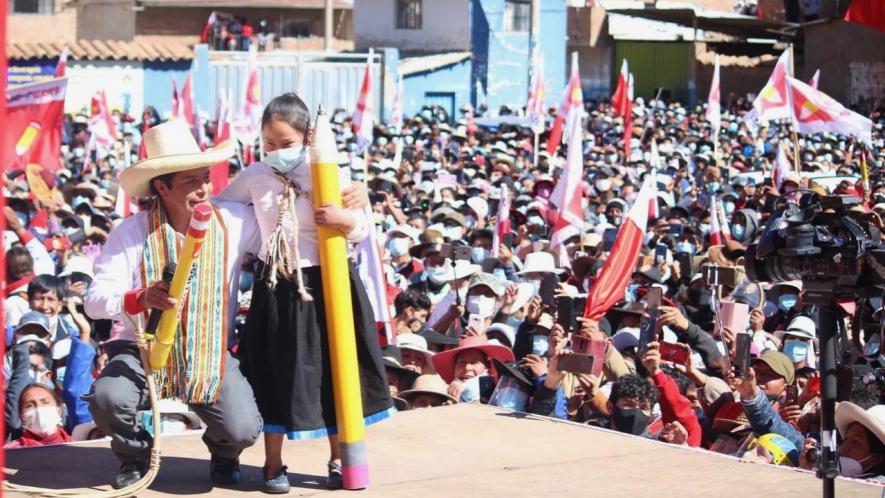पेरूः कैस्टिलो ने राष्ट्रपति पद का चुनाव जीता, फुजीमोरी का मानने से इनकार