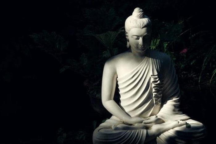 विशेष: युद्धोन्माद नहीं, मनुष्य का मन तो शांति चाहता है