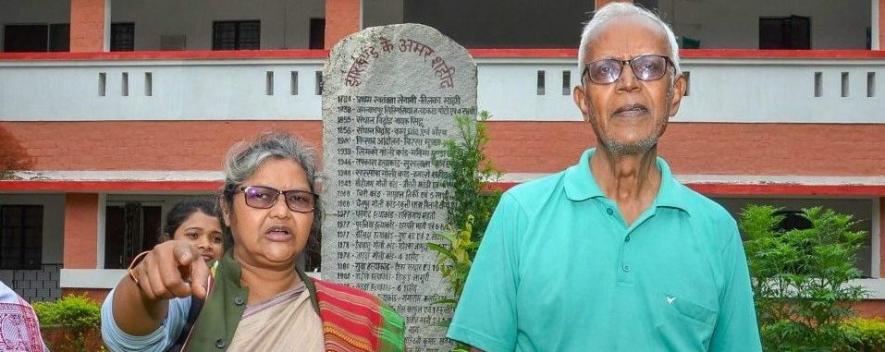 धर्म, कानून और स्वामीः क्रूर होते समाज में न्याय और करुणा के स्वर