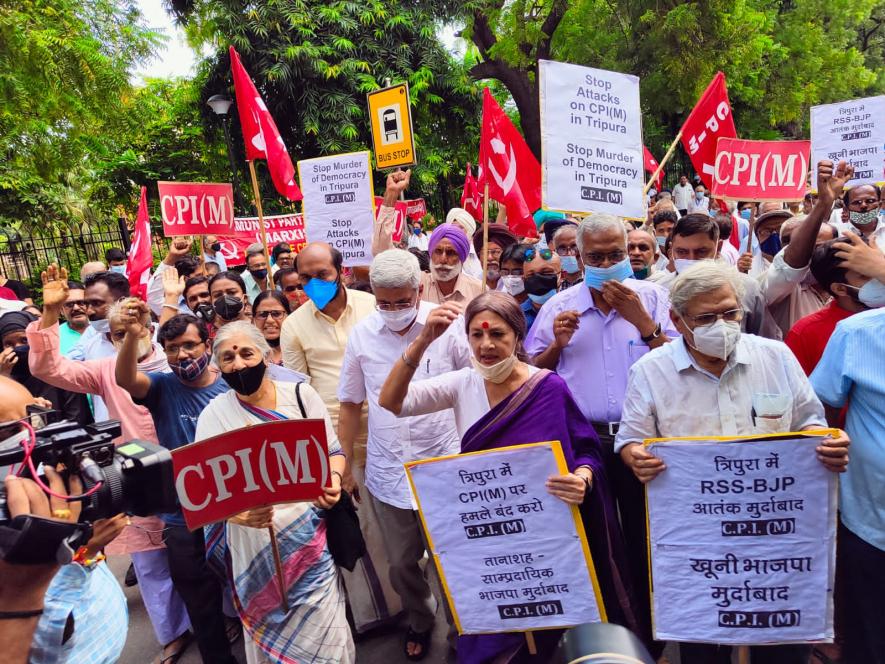 त्रिपुरा में भाजपा द्वारा वाम मोर्चे और मीडिया संस्थानों पर बर्बर हिंसा के ख़िलाफ़ दिल्ली में माकपा का रोष प्रदर्शन