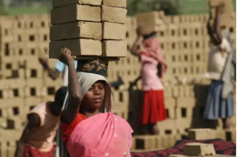 अध्ययन : श्रम बल में महिलाओं की भागीदारी पर उनकी विभिन्न सामाजिक पहचानों का महत्वपूर्ण प्रभाव पड़ता है