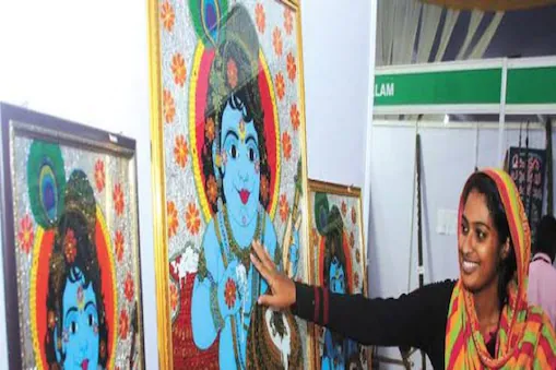 Kerala: Muslim woman made a painting of Lord Krishna, got a special place in the temple