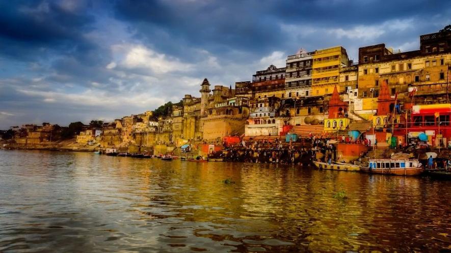नदियों के संरक्षण के लिए ज़रूरी धन के प्रवाह में अब भी बड़ी बाधाएं