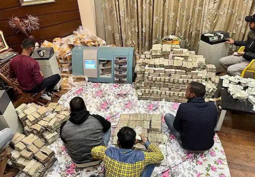 मोदी जी की नोटबंदी को ग़लत साबित करती है पीयूष जैन के घर से मिली बक्सा भर रक़म!