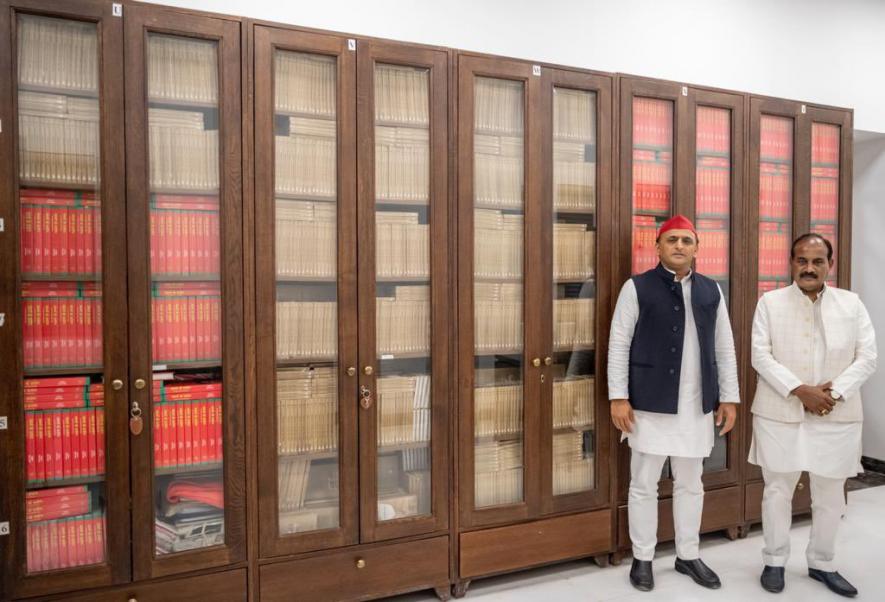 यूपी चुनाव से पहले बीजेपी को एक और झटका, कैबिनेट मंत्री दारा सिंह चौहान ने भी दिया इस्तीफ़ा