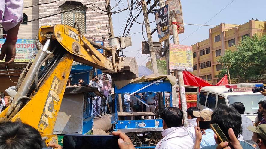 ग्राउंड रिपोर्ट; जहांगीरपुरी अतिक्रमण हटाओ अभियान: नफ़रत की राजनीति से प्रेरित मेहनतक़श विरोधी क़दम!