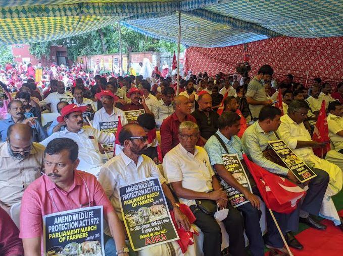 ग्राउंड रिपोर्ट : मानव-जानवर विवाद के ख़िलाफ़ दिल्ली पहुंचे केरल के किसान