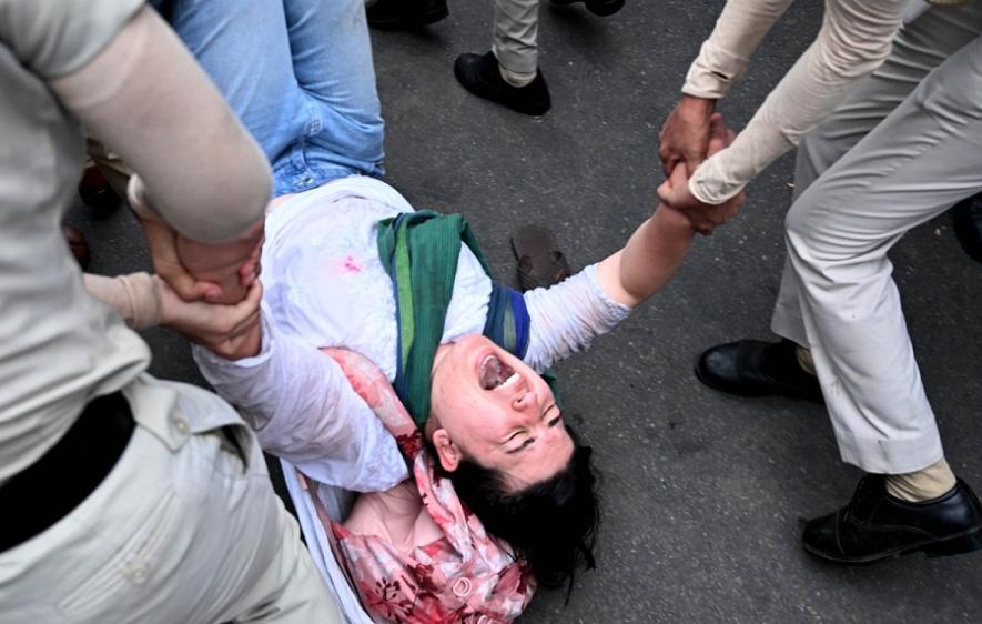students protest jantar mantar